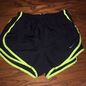 Black/Neon lining Nike shorts!
